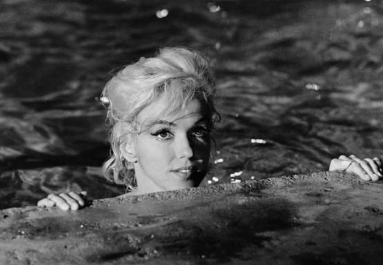 Marilyn Monroe jaunystėje (23 nuotraukos)